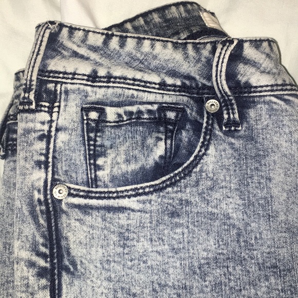 Acid wash high rise Jean jeggings - Picture 2 of 8